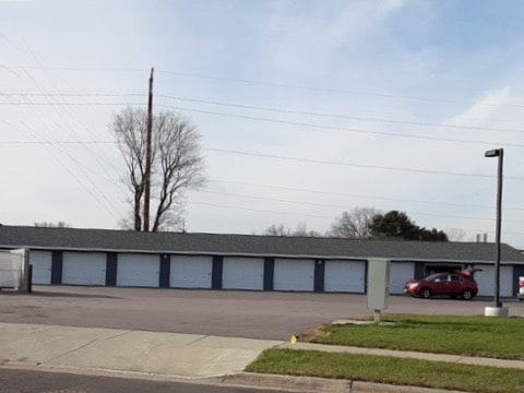 John Wenum garages