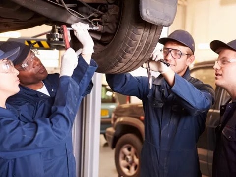 Auto Mechanic